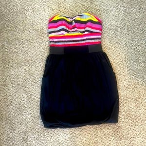 Strapless Dress with color detail and POCKETS